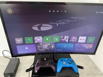 Prodám Xbox-one+monitor Samsung - 6