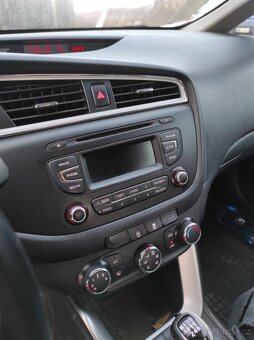 Kia Ceed JD 1.6 GDI - 6