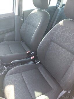 Škoda Fabia 1.2TSI / 63 KW  /4-válec/  2011 - 6