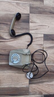 Prodám telefon z roku 1976 - 6