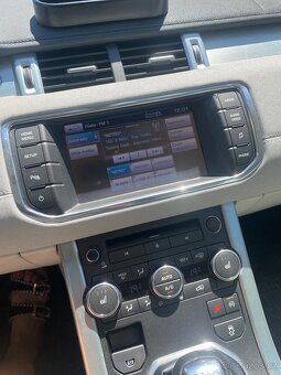 LAND ROVER EVOQUE Pure 2.2 TD4 - 4x4 TOP STAV - 6