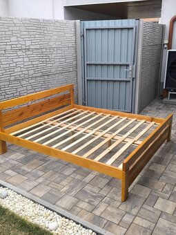 Prodám manželskou postel 180cm x 200cm - 6