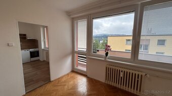 Pronájem bytu 3+1 s lodžií v Trutnově - Výsluní - 6