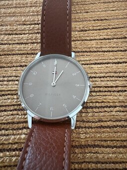 Panské hodinky Tommy Hilfiger top stav - 6