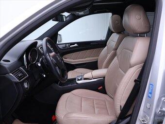 Mercedes-Benz GL 3,0 350 Bluetec 4Matic 7 míst (2014) - 6