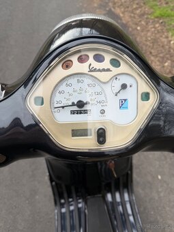 Vespa lx 125 - 6