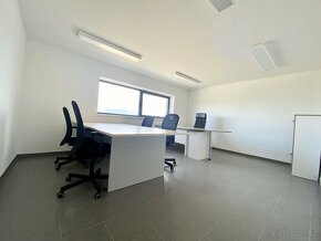 Pronájem kanceláře, 83 m2, Parkování - Moravany - 6
