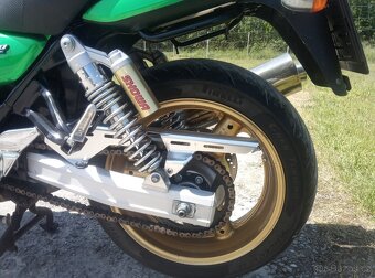 Suzuki gsx 750 Inazuma - 6