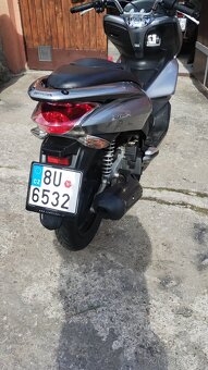 2011 Honda pcx 125 najeto okolo 27 tis.km - 6