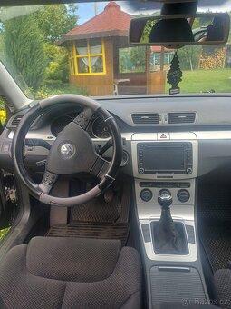 Volkswagen Passat B6 2.0 TDI 125 kW, RV 2010 - 6