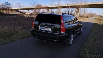Volvo V70 2.5T AWD - 6