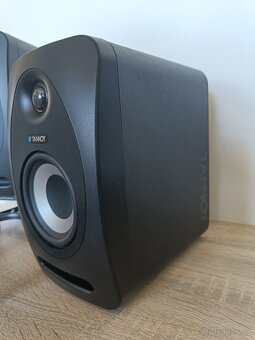 Focusrite Scarlett Solo 3th Gen, Tannoy Reveal 402, a další - 6