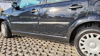 Citroen C3 1,1 benzín 2006 - 6