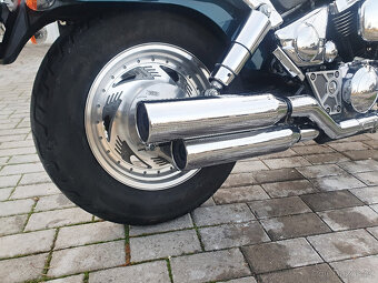 Suzuki VZ800 Marauder - 6