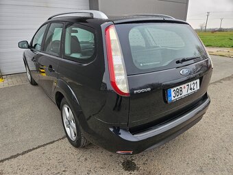 Ford Focus 1.6 74 kW benzín - 6