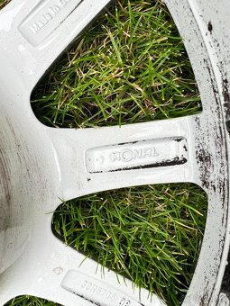 Prodám 4ks lité kola 15" značky RONAL - 6