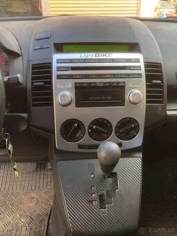 Mazda 5 - 6