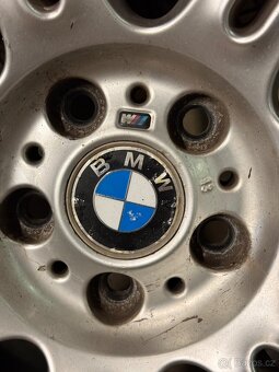 M Paket KOLA BMW E90 - 6