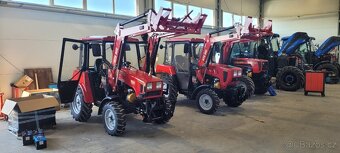Prodam traktor Belarus 320 ,Belarus 422 z čelní hydravlikou. - 6