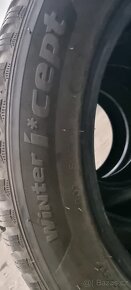 Pneu Hankook 215/55 R17 98V - 6