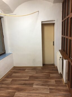Pronájem Skuteč na náměstí - 6