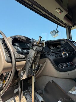 Prodám veškeré díly z tohoto vozu DAF XF 105 plné funkční - 6