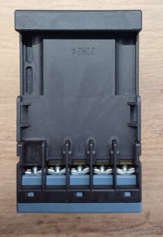 Výkonový stykač Siemens 3RT2015-1BB42, AC-3, 3KW/400V, 1NC - 6