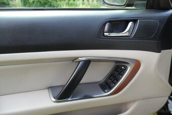 Subaru Legacy Outtback 2,5 XT - 6