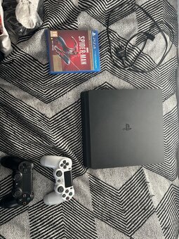 PlayStation 4 Slim 500 GB + 2 ovladače + Spider-Man - 6