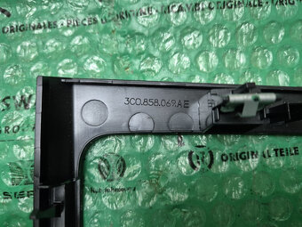 krytka spínačů (rámeček autorádia) matný chrom VW Passat (B6 - 6