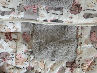 Prodám bílou bundu s motivy zvířátek 134cm 8-9 let - 6