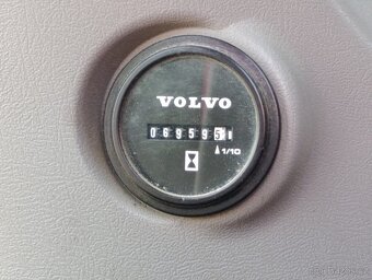 Kolový otočný bagr Volvo EW 210 D - 6