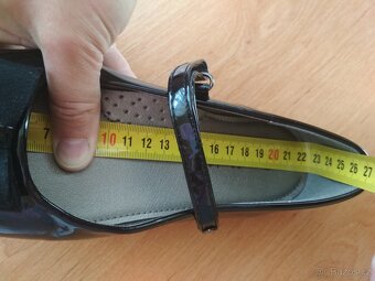 Dívčí lakované střevíce, vel.35 - 6