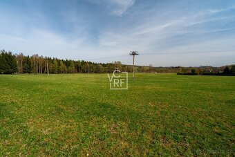 Prodej pozemku o výměře 1010 m2 určeného k výstavbě v obci Ž - 6