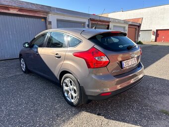 FORD FOCUS 1.6 16V 77 kw - benzín - 6