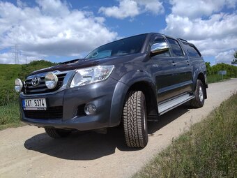 Toyota Hilux - 6