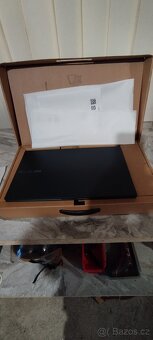Asus vivobook e1504ga - 6
