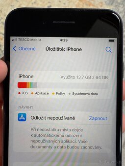 iPhone SE 2020 64gb černý - 6