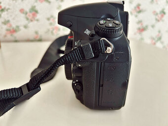 Nikon D800 tělo komplet od profi,velmi hezký stav - 6