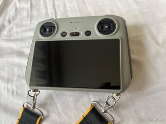 DJI Mavic 3 pro fly more combo + - 6