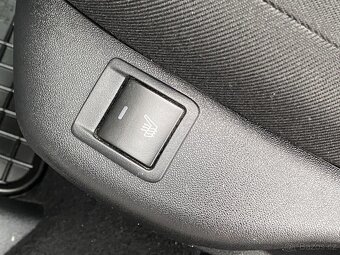 Peugeot 301 1.2i ,  60 kW benzín, 2016 - 6