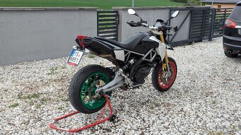 Aprilia Dorsoduro 750 - 6