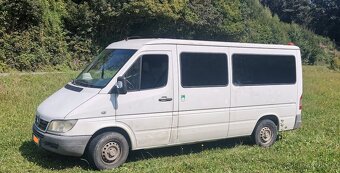 Vymenim Mercedes sprinter 2.2 CDI 60kw osobne auto 9 miestne - 6