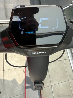Segway eKickScooter ZT3 Pro E - 6