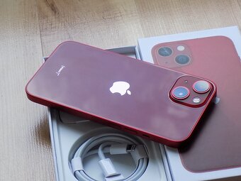APPLE iPhone 13 128GB Red - ZÁRUKA - TOP STAV - 6