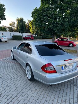 Mercedes Benz W211 - 6