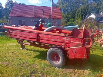 Rozmetadlo hnoje 3 t - 6