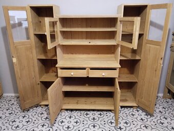 Stará, komínová kredenc, příborník po renovaci - 6