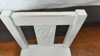 Stůl ze dvoumi židlemi - 6