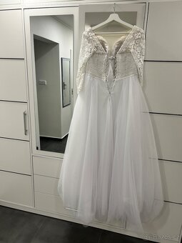 Svatební šaty s rukávy - 6